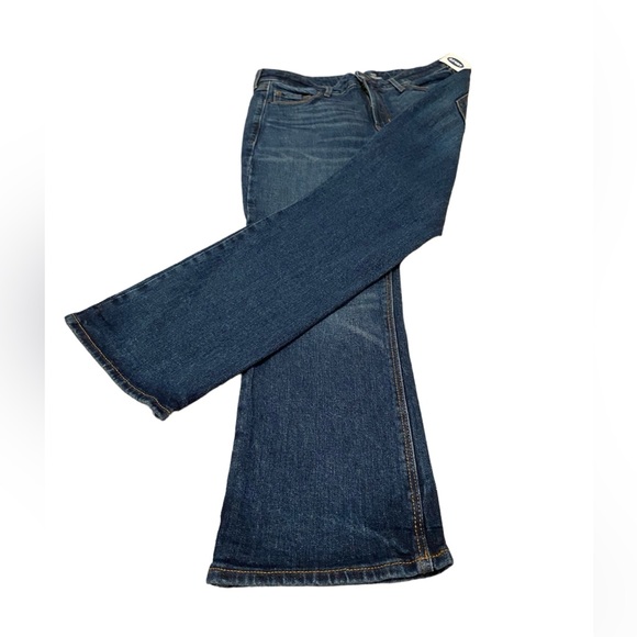 Old Navy Denim - NWT Old Navy Flare High Rise Anke Jeans.